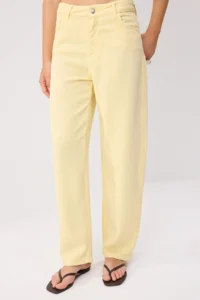 TRENDYOLMİLLA Light YELLOW 100% Tencel High Waist barrel jeans - Image 3