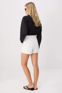 TRENDYOLMİLLA WHITE Button Detailed High Waist Mini DENIM Shorts - Image 4