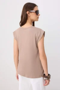 TRENDYOLMİLLA Mink Plain Regular Crew Neck Drop Sleeve Short 100% Cotton Knitting T-Shirt - Image 4