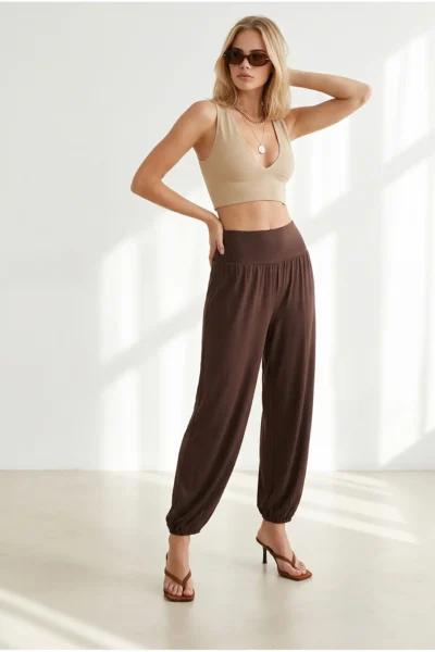 PNT-19000417-BROWN_1