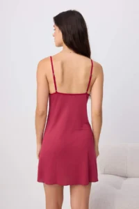 TRENDYOLMİLLA Burgundy 4 Sets Lace Detailed Viscose Knitting Pajama Set - Image 9