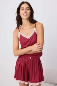 TRENDYOLMİLLA Burgundy Lace Detailed Skirt Look Shorts Knitting Pajama Set - Image 2