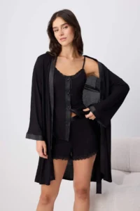 TRENDYOLMİLLA Black 4 Sets Lace and Satin Detailed Viscose Knitting Pajama Set