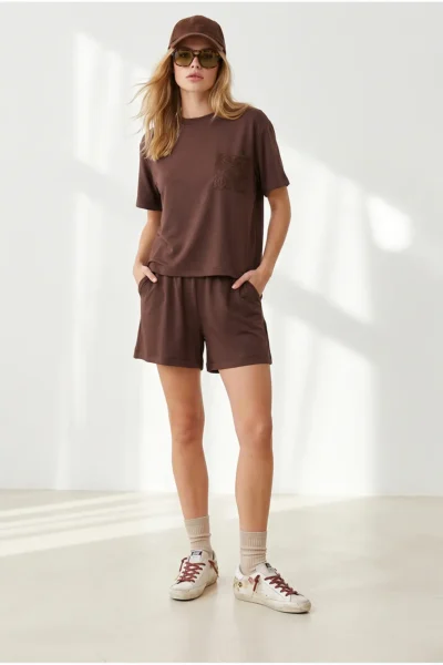 TKM-19000507-BROWN_1