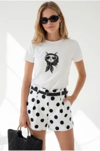 Olalook Women's White Cat Printed Bead Detailed Crop T-Shirt
