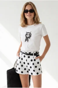 Olalook Women's White Cat Printed Bead Detailed Crop T-Shirt - Image 3