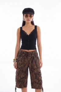 TRENDYOLMİLLA Black Plain Fitted Cowl Neck Sleeveless Lace Detailed Crop Ribbed Flexible Knitting Blouse - Image 3
