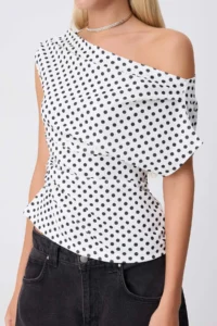 TRENDYOLMİLLA Multicolored Polka Dot Ruffle/Drape Detailed Draped Asymmetric Collar Knitting Blouse - Image 3