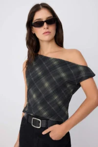 TRENDYOLMİLLA Khaki Blouse - Image 2