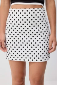 TRENDYOLMİLLA Black-WHITE Polka Dot Gabardine Mini Skirt - Image 3