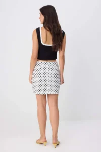 TRENDYOLMİLLA Black-WHITE Polka Dot Gabardine Mini Skirt - Image 4