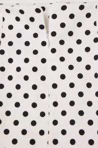 TRENDYOLMİLLA Black-WHITE Polka Dot Gabardine Mini Skirt - Image 7