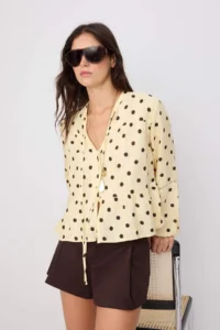 TRENDYOLMİLLA Yellow-Multicolored Shirt