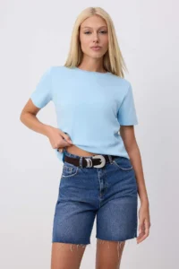 TRENDYOLMİLLA Light BLUE Thick Cotton Tough Fabric Crew Neck Short Sleeve Regular Cut Knitting T-Shirt - Image 2