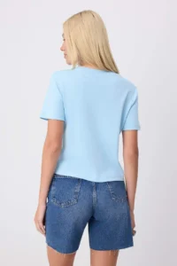 TRENDYOLMİLLA Light BLUE Thick Cotton Tough Fabric Crew Neck Short Sleeve Regular Cut Knitting T-Shirt - Image 4