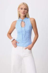 TRENDYOLMİLLA Light BLUE Checkered Fitted Keyhole Collar Sleeveless Binding Detailed textured Knitting Blouse - Image 2