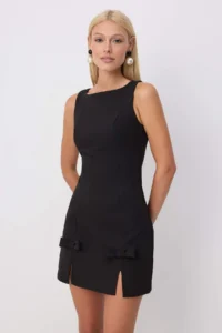 TRENDYOLMİLLA Black Boat Neck Fiyonk Detailed A-Cut/Life Form Short / Mini Weaving Dress - Image 2