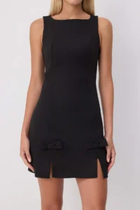 TRENDYOLMİLLA Black Boat Neck Fiyonk Detailed A-Cut/Life Form Short / Mini Weaving Dress - Image 3