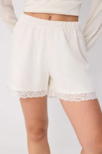 TRENDYOLMİLLA BEIGE Melange Plain Lace Detailed Regular Waist Pipe Both 3 Yarn combed Knitting Shorts & Bermuda - Image 3