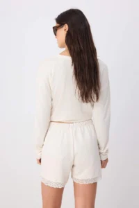 TRENDYOLMİLLA BEIGE Melange Plain Lace Detailed Regular Waist Pipe Both 3 Yarn combed Knitting Shorts & Bermuda - Image 4