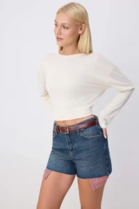 TRENDYOLMİLLA DARK BLUE Plaid Pocket Detail Mini DENIM Shorts - Image 2