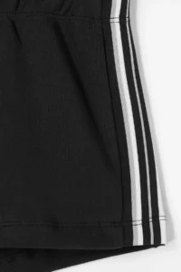TRENDYOLMİLLA Black Plain Ribbon Detailed Regular Waist interlock Knitting Shorts & Bermuda - Image 7