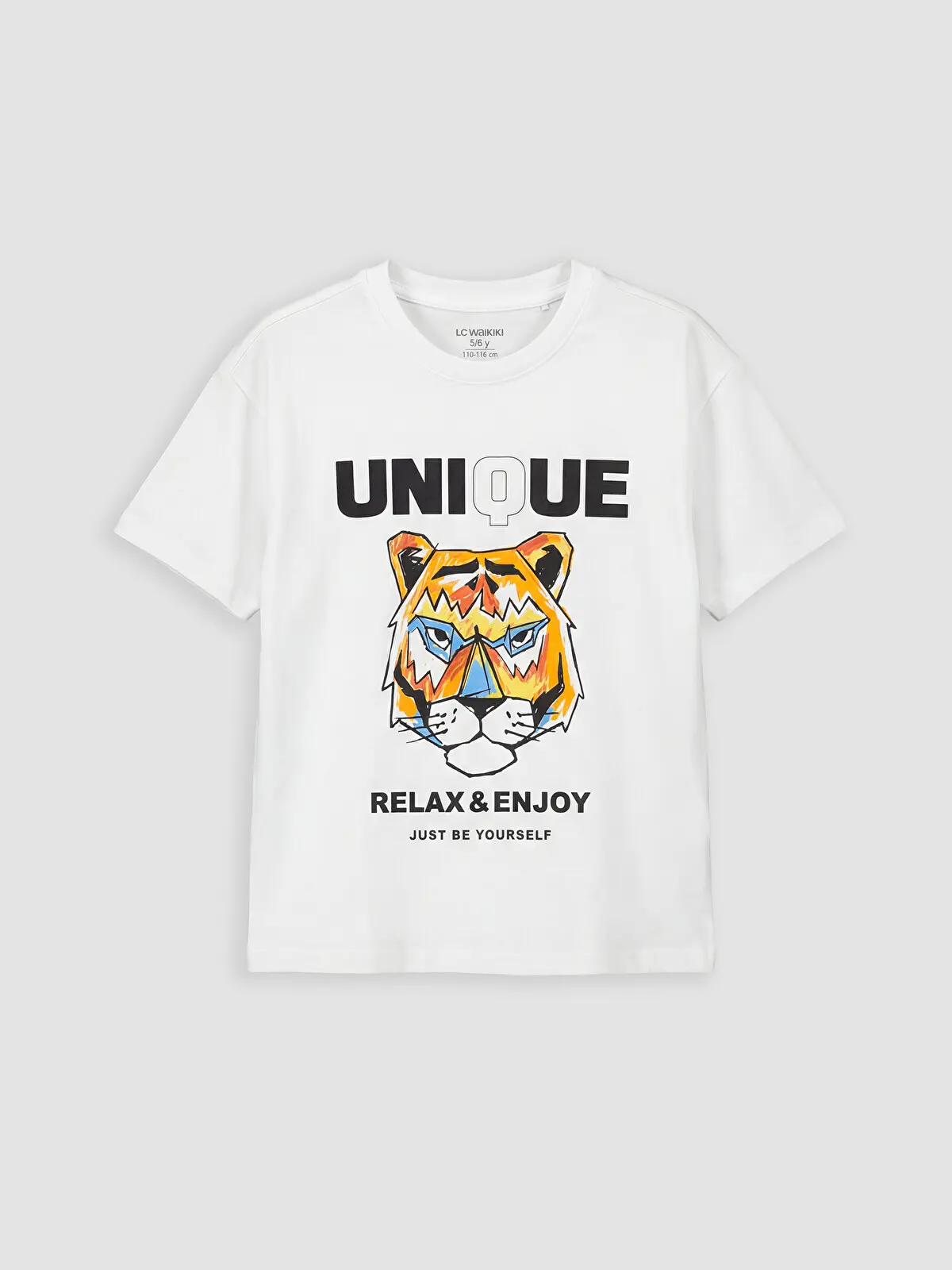 S6CG05Z4-J5E_1 LC WAIKIKI White Crew Neck Printed Boys' T-Shirt - Image 1