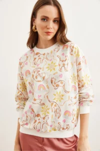 Olalook Women's Ecru Cat Basic Soft Textured Loose Sweatshirt - Image 2