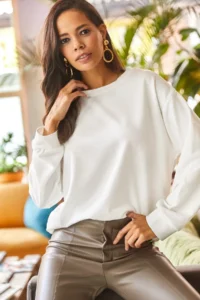 Olalook Women's Plain Ecru Basic Soft Textured Loose Sweatshirt - Image 2