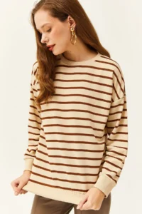 Olalook Women's Stone Brown Basic Soft Textured Loose Sweatshirt - Image 3