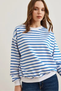Olalook Women's White Saks Blue Basic Soft Textured Loose Sweatshirt - Image 3