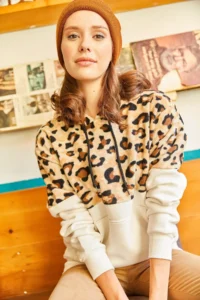 Olalook Women's Ecru Leopard Fleece Detailed Thick Sweatshirt with Fleece Inside - Image 5