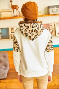 Olalook Women's Ecru Leopard Fleece Detailed Thick Sweatshirt with Fleece Inside - Image 6