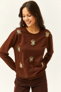 Olalook Women's Bitter Brown Eye Embroidered Seasonal Sweatshirt - Image 4