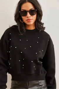 Olalook Women's Black Pearl Detailed Rose Crop Thick Sweatshirt - Image 4