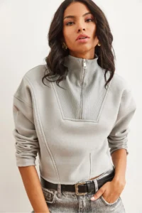 Olalook Women's Yunus Gray Stand-Up Collar Zippered Rose Crop Thick Sweatshirt - Image 3