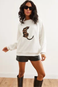 Olalook Women's White Leopard Appliqued Ribbed Oversize Sweatshirt