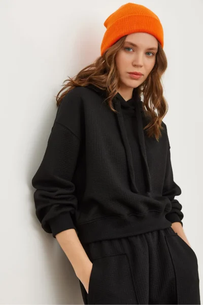 SWT-19000708-BLACK_1