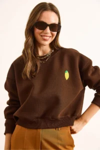 Olalook Women's Brown Lemon Embroidered Fleece Crop Thick Sweatshirt - Image 4