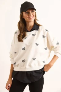Olalook Women's White Black Bow Printed Collar Skirt Shirt Detailed Oversize Sweatshirt - Image 3