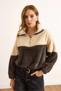 Olalook Women's Anthracite Ecru Zippered Color Block Plush Sweatshirt - Image 3