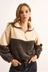 Olalook Women's Anthracite Ecru Zippered Color Block Plush Sweatshirt - Image 4