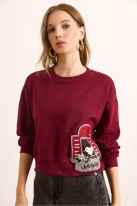 Olalook Women's Claret Red Applique Detailed Thick Crop Sweatshirt - Image 2