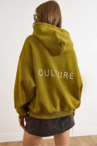 Olalook Women's Oil Green Back Culture Embroidered Raised Oversize Sweatshirt - Image 3