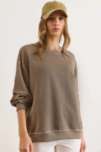 Olalook Women's Mink Crew Neck Basic Washed Sweatshirt