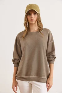 Olalook Women's Mink Crew Neck Basic Washed Sweatshirt - Image 4