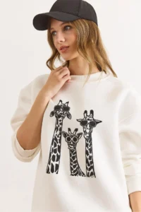 Olalook Women's White Giraffe Family Rose Gold Sweatshirt - Image 4