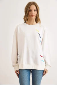 Olalook Women's White Seagull Palm Embroidered Thick Sweatshirt - Image 2