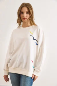 Olalook Women's White Seagull Palm Embroidered Thick Sweatshirt - Image 5