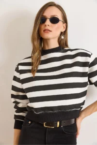 Olalook Women's Black and White Striped Crop Sweatshirt - Image 6